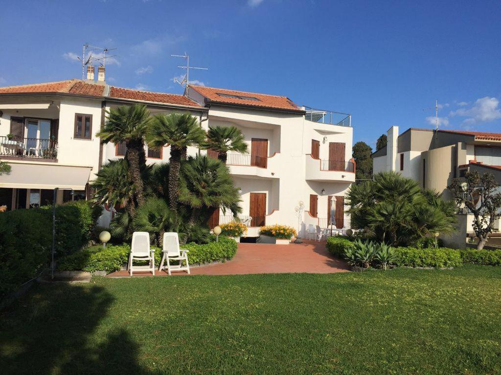 Appartamento Valeria Giardini-Naxos Exterior foto
